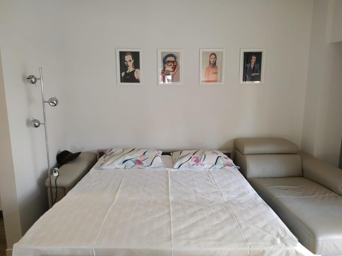 Fully Renovated, Family-Friendly Apartment, Next To A Huge Green Park, In Athens Center Εξωτερικό φωτογραφία